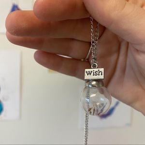 Beautiful dandelion necklace!